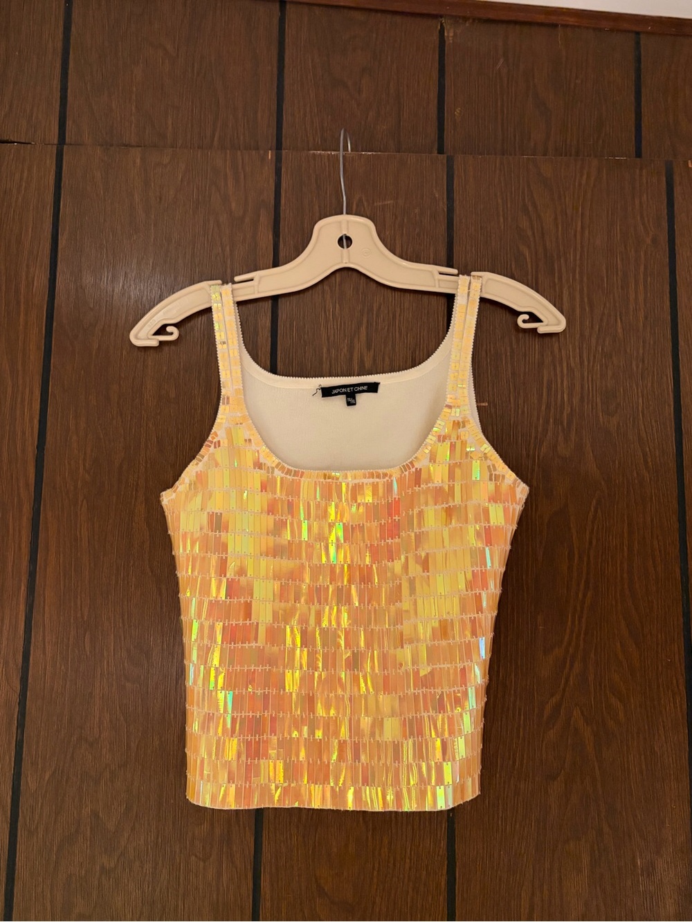 Japon et Chine Iridescent Peach Sequin Tank